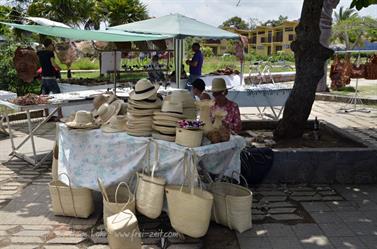 Carriage_ride_to_Guardalavaca,_DSC3267_b_B740