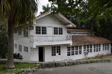 Finca-Hemingway,_Cuba_DSC1858_b_B740