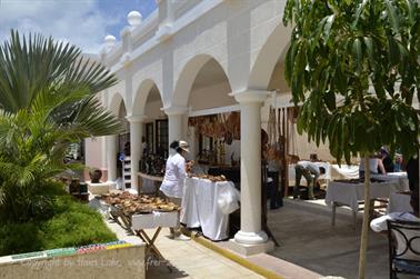 Market-Place,_Cayo_Santa_Maria,_DSC2894_b_B740