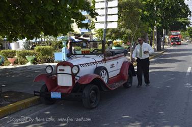 Varadero-Village,_Sightseeing,_DSC1964_b_B740