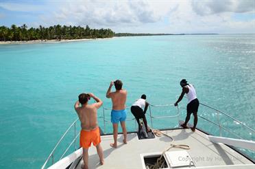 Boat_trip_to_Isla_Saona,_DSC_2923,_30x20cm