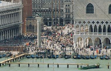 8596_13_VENEDIG_MARCUSPLATZ_478