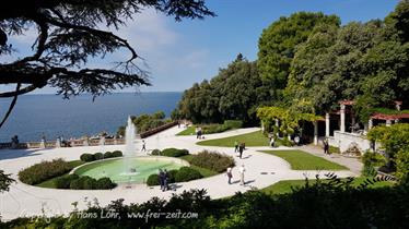 Castello-di-Miramare,-Triest-2021,-123601B720