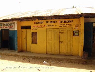 KENYA_2007,_Market_in_Ukunda,_DSC06046H488