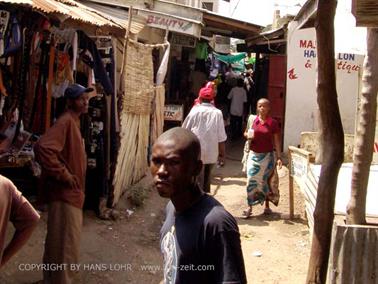 KENYA_2007,_Market_in_Ukunda,_DSC06062H488