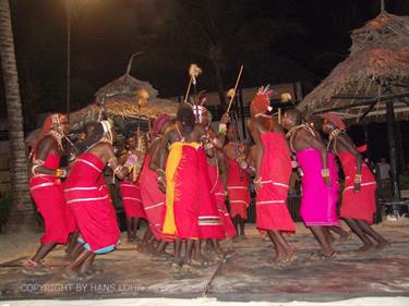 KENYA_2007,_Massai_Entertainment,_DSC04362H488