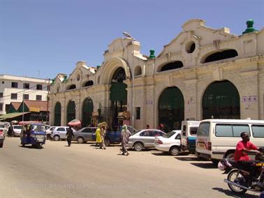 KENYA_2007,_Mombasa_day_trip,_DSC04645_2H488