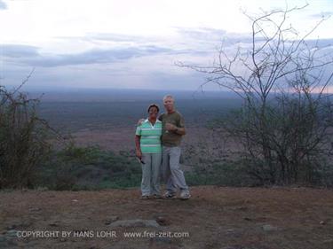 KENYA_2007,_Safari,_Tsavo_NP,_DSC05111H488