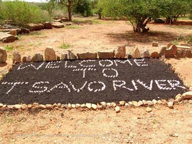 KENYA_2007,_Safari,_Tsavo_NP,_DSC05221H488