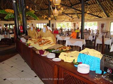 KENYA_2007,_Southern_Palms_Hotel,_DSC04794H488