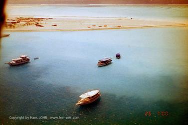 Maledives,_Vilu_Reef,_2000,_07H600