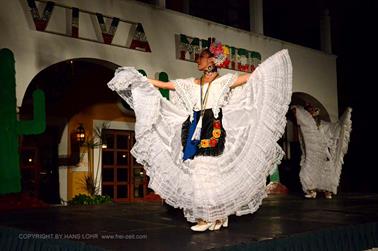 Dreams-Resort-und-Spa-Tulum,-Folkloreshow,_DSC_6538_b_H600Px