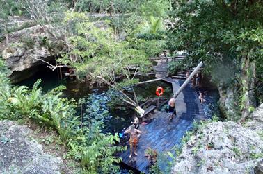 Grand-Cenote,-Tulum,_PB200572_b_H600Px