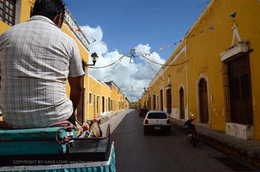 Izamal,-Citytour-in-a-coach,_DSC_5917_b_H600Px