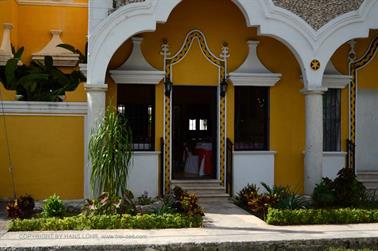 Izamal,-Citytour-in-a-coach,_DSC_5929_b_H600Px