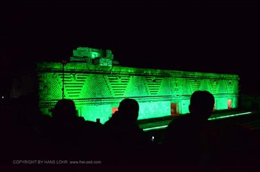 Uxmal-Light--and-Sound-Show,_DSC_5328_b_H600Px