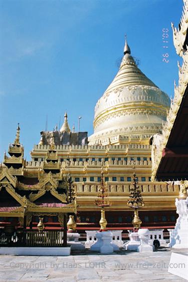 Bagan,_Myanmar,_F1010033b_H600