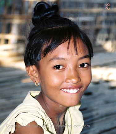 Bagan,_Myanmar,_F1020021b_H600