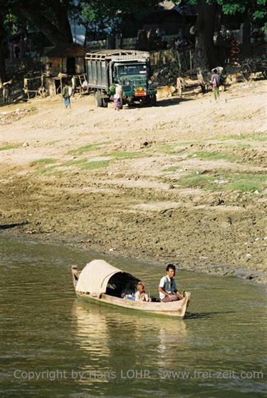 Cruise_Mandalay_to_Bagan,_Myanmar,_385F1030009B_H600