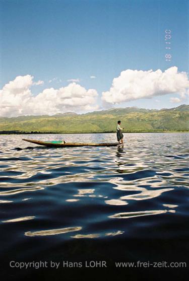 Inle_Lake,_Myanmar,_058F1000023B_H600