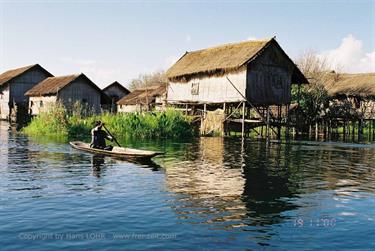 Inle_Lake,_Myanmar,_091F1050023B_H600