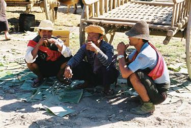 Inle_Lake,_Myanmar,_107F1020002B_H600