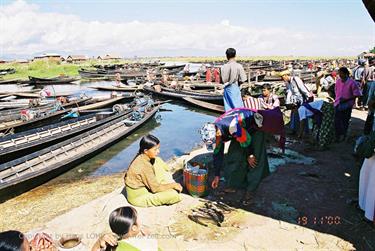 Inle_Lake,_Myanmar,_113F1020007B_H600