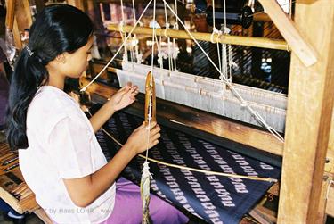 Inle_Lake,_Myanmar,_126F1020022B_H600