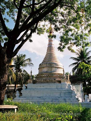 Mandalay,_Myanmar,_260F1010012B_H600