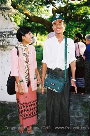 Mandalay,_Myanmar,_266F1010020B_H600