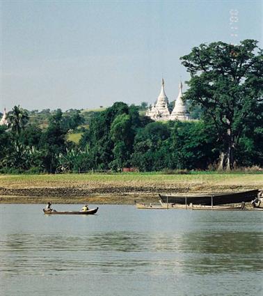 Mingun,_Myanmar,_228F1030013B_H600