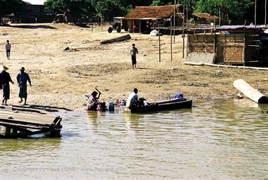 Mingun,_Myanmar,_230F1030015B_H600