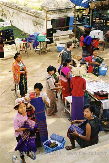 Mingun,_Myanmar,_244F1030028B_H600