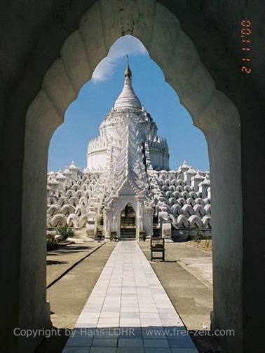 Mingun,_Myanmar,_246F1030030B_H600