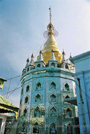 Mount_Popa,_Myanmar,_431F1020027B_H600