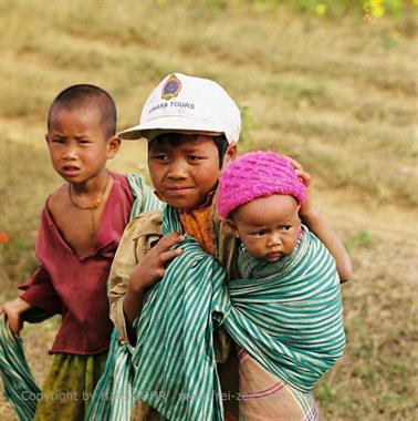 Pindaya,_Myanmar,_173F1000031C_H600