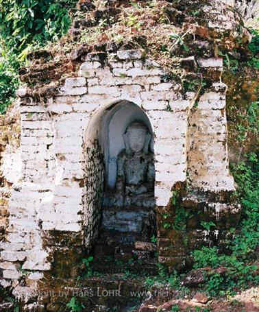 Pindaya,_Myanmar,_184F1030004B_H600