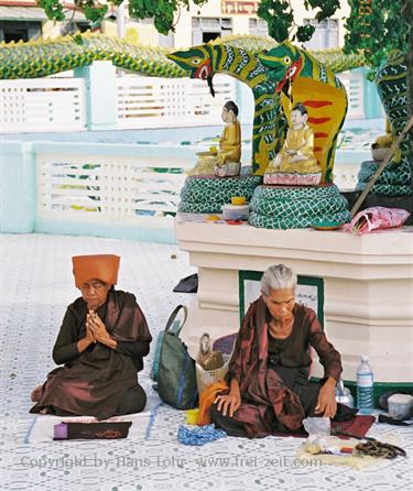 Yangoon,_Myanmar,_F1000026b_H600