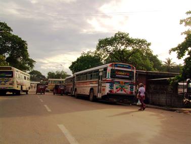 Colombo_sightseeing,_DSC05785B_H600