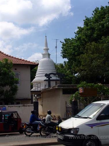 Colombo_sightseeing,_DSC05824B_H600