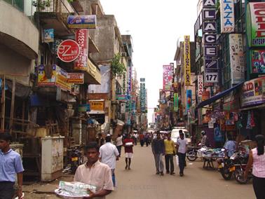 Colombo_sightseeing,_DSC05860B_H600