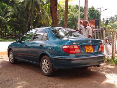 Colombo_to_Negombo,_DSC05937B_H600