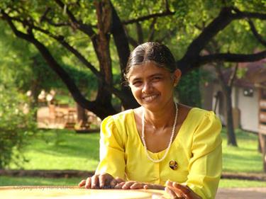 Dambulla_monastery,_Spicy-Farm,_Kandy,_DSC06292B_H600