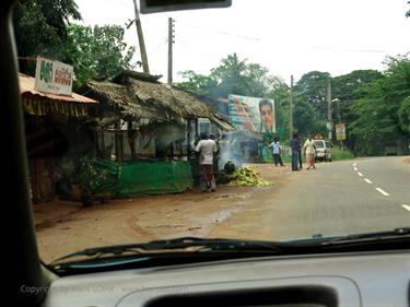 Dambulla_monastery,_Spicy-Farm,_Kandy,_DSC06366B_H600