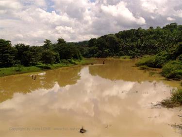 Dambulla_monastery,_Spicy-Farm,_Kandy,_DSC06368B_H600